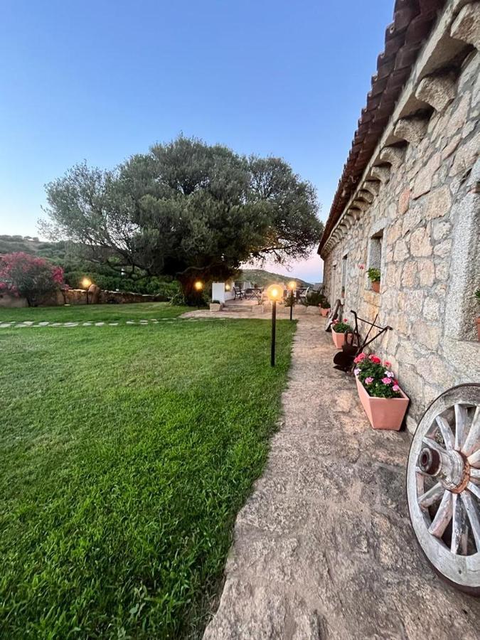 Cantina&Agriturismo Canu Villa Luogosanto Eksteriør bilde
